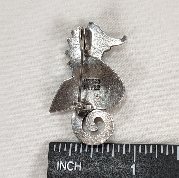 Vintage 1930's-40's Mexico Silver Seahorse Brooch - Picture 8 of 9